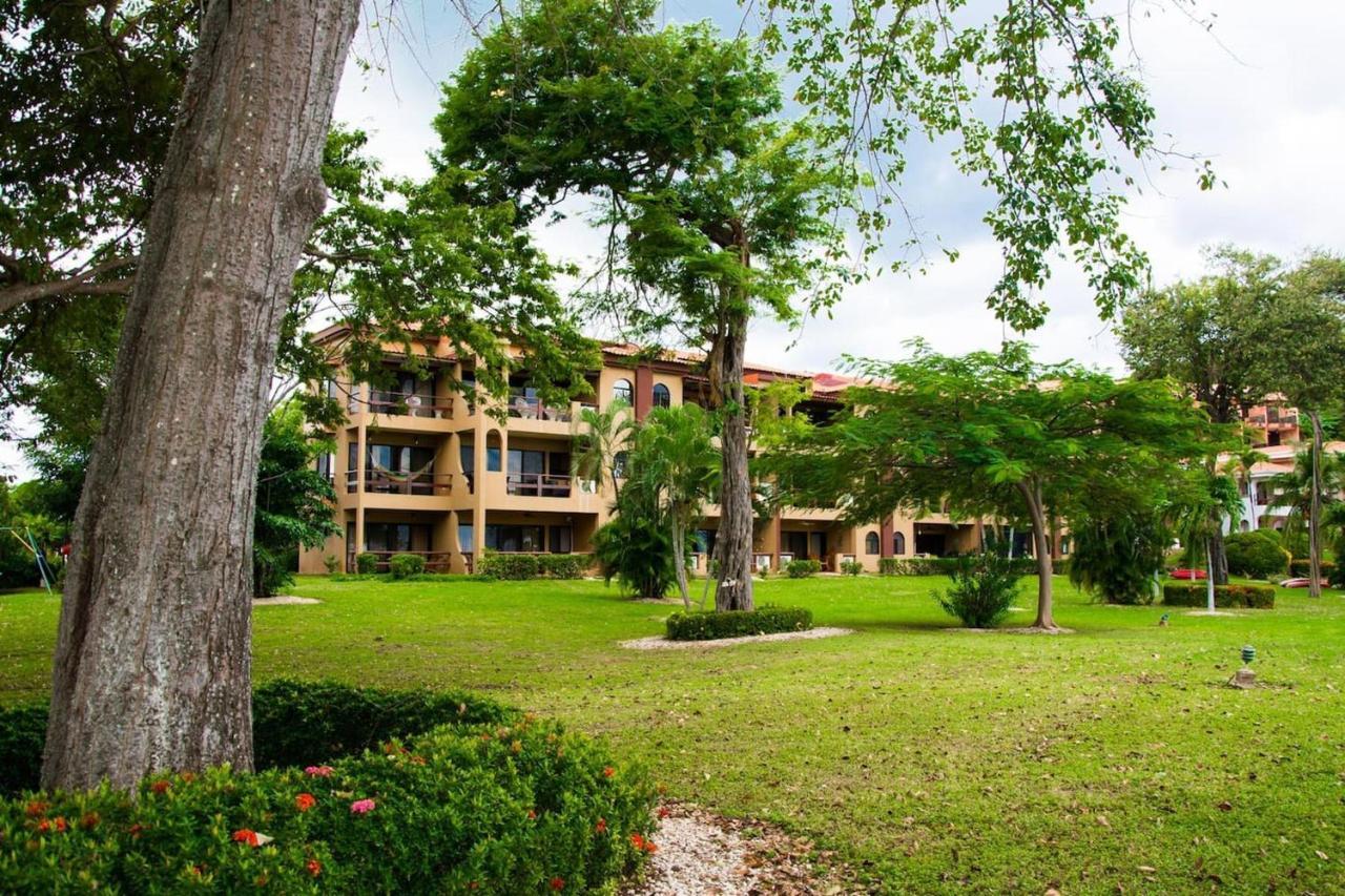 Warm Interiors And Orange Hues On Ground Floor In Front Of Beach Playa Flamingo Habitación foto
